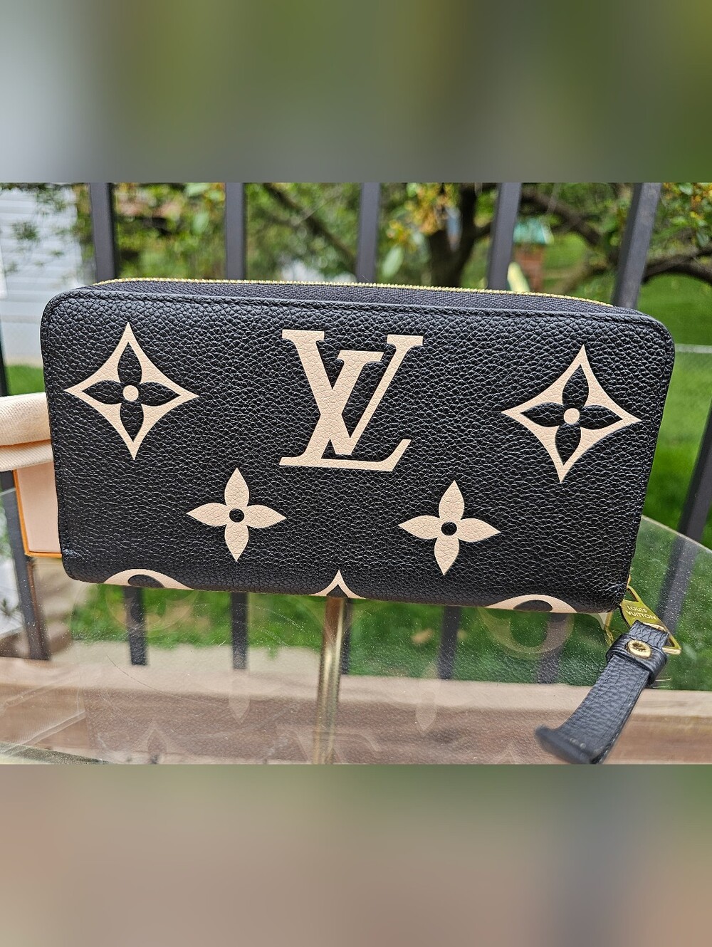 Louis Vuitton Bi Color Zippy Wallet